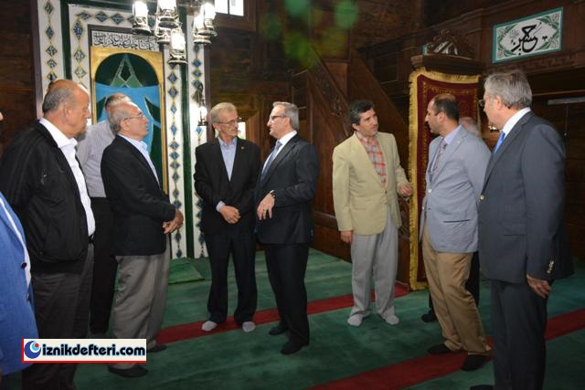 Çivisiz Camii Sessiz Sedasız Açıldı