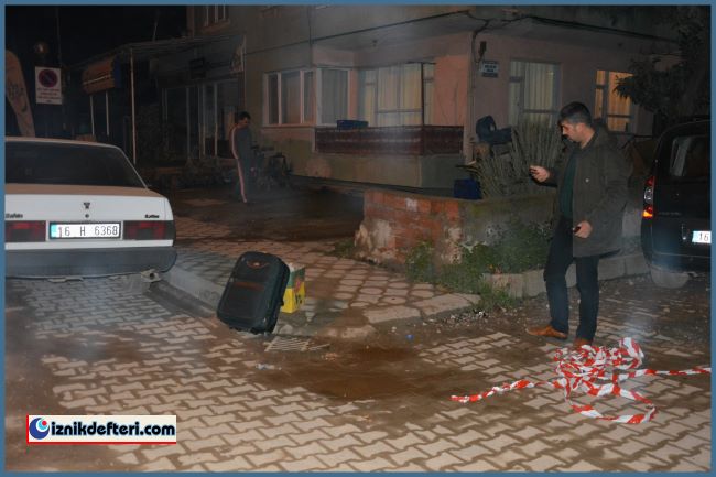 Çöpe Atılan Bavul Bomba Paniği Yaşattı