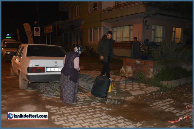Çöpe Atılan Bavul Bomba Paniği Yaşattı