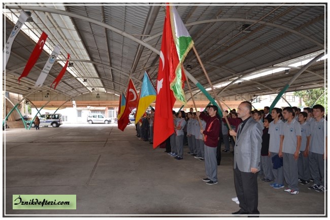 Cumhuriyet Kutlamaları Zeytin Hasadına Takıldı