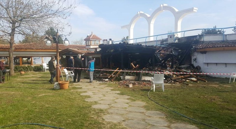 Darka Tatil Köyü’nde çıkan yangın paniğe yol açtı
