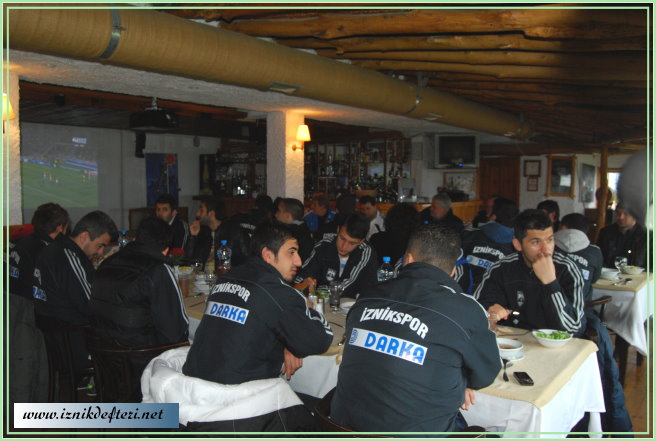 Darka Yönetiminden İznik Spor'a Moral Yemeği