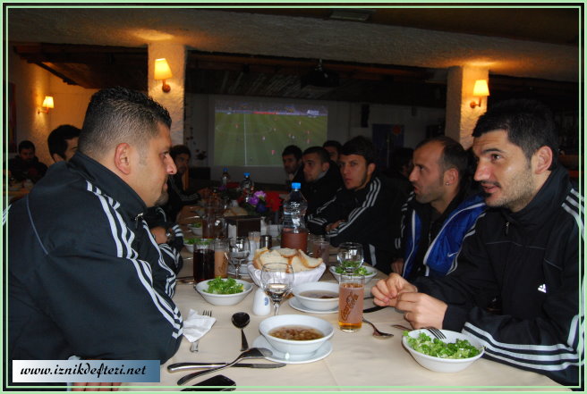 Darka Yönetiminden İznik Spor&#39a Moral Yemeği