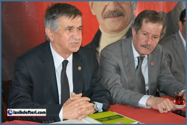 Demiröz,&#39Tek Kişiye Bağlı Padişahlık Sistemi Kabul Edilemez&#39