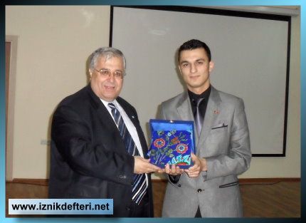 DSP Genel Başkanı Masum Türker e İznik Çinisi