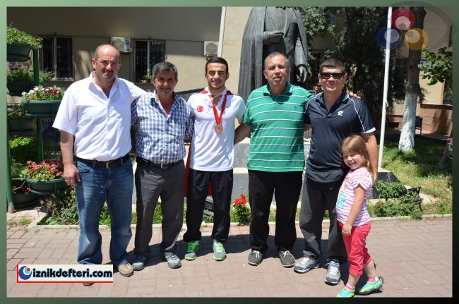 Enes Uslu İznik'in Gururu Olmaya Devam Ediyor