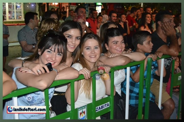 Festival Coşkusu Murat Kekilli ve Uygur Show İle Devam Ediyor
