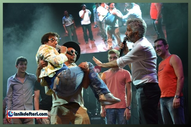 Festival Coşkusu Murat Kekilli ve Uygur Show İle Devam Ediyor