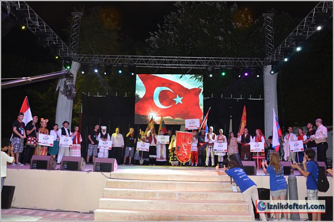Festival, Kral ve Kraliçesini Seçti