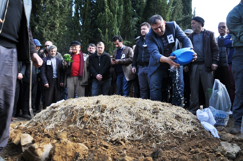 Köylü önderi Fevzi Kavuk son yolculuğuna uğurlandı
