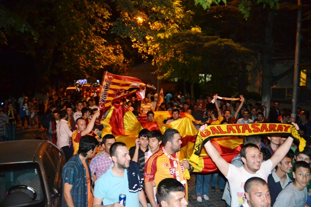 Galatasaraylıların Şampiyonluk Sevinci