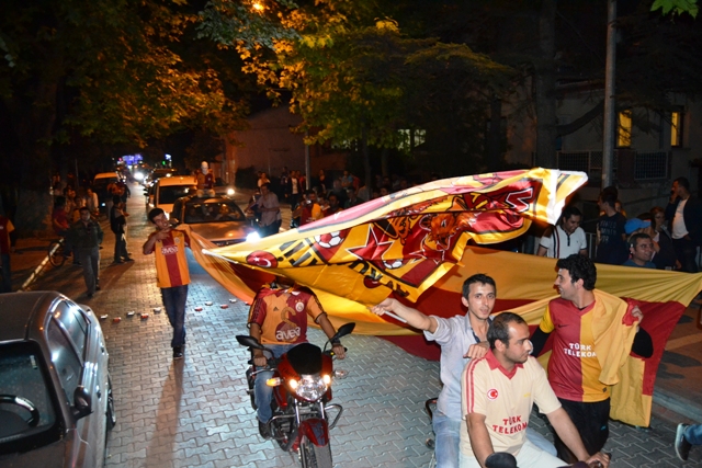Galatasaraylıların Şampiyonluk Sevinci
