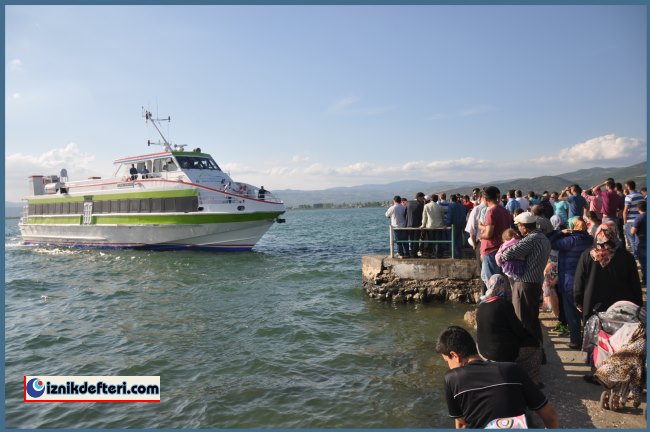 Gemi Geldi Ama Yanaşamadı