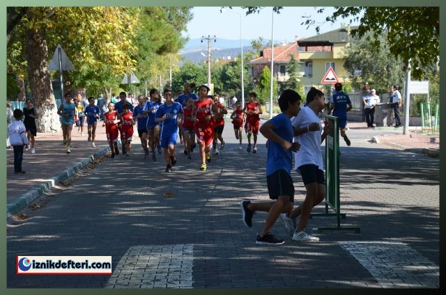 Genç ve Yıldızlar Biatlon&#39da Ter Döktü