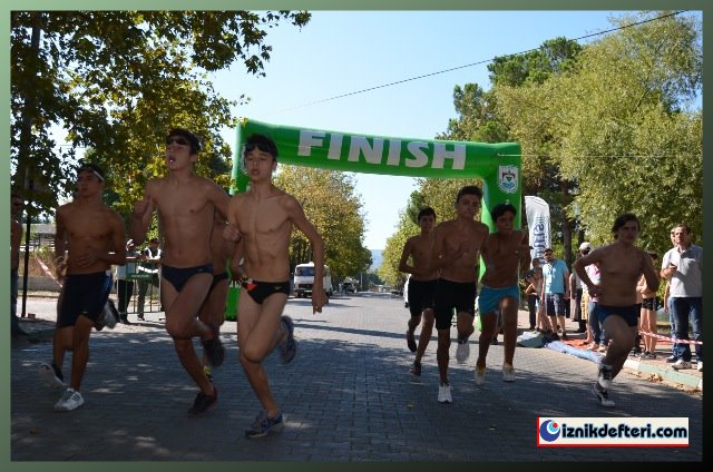 Genç ve Yıldızlar Biatlon&#39da Ter Döktü