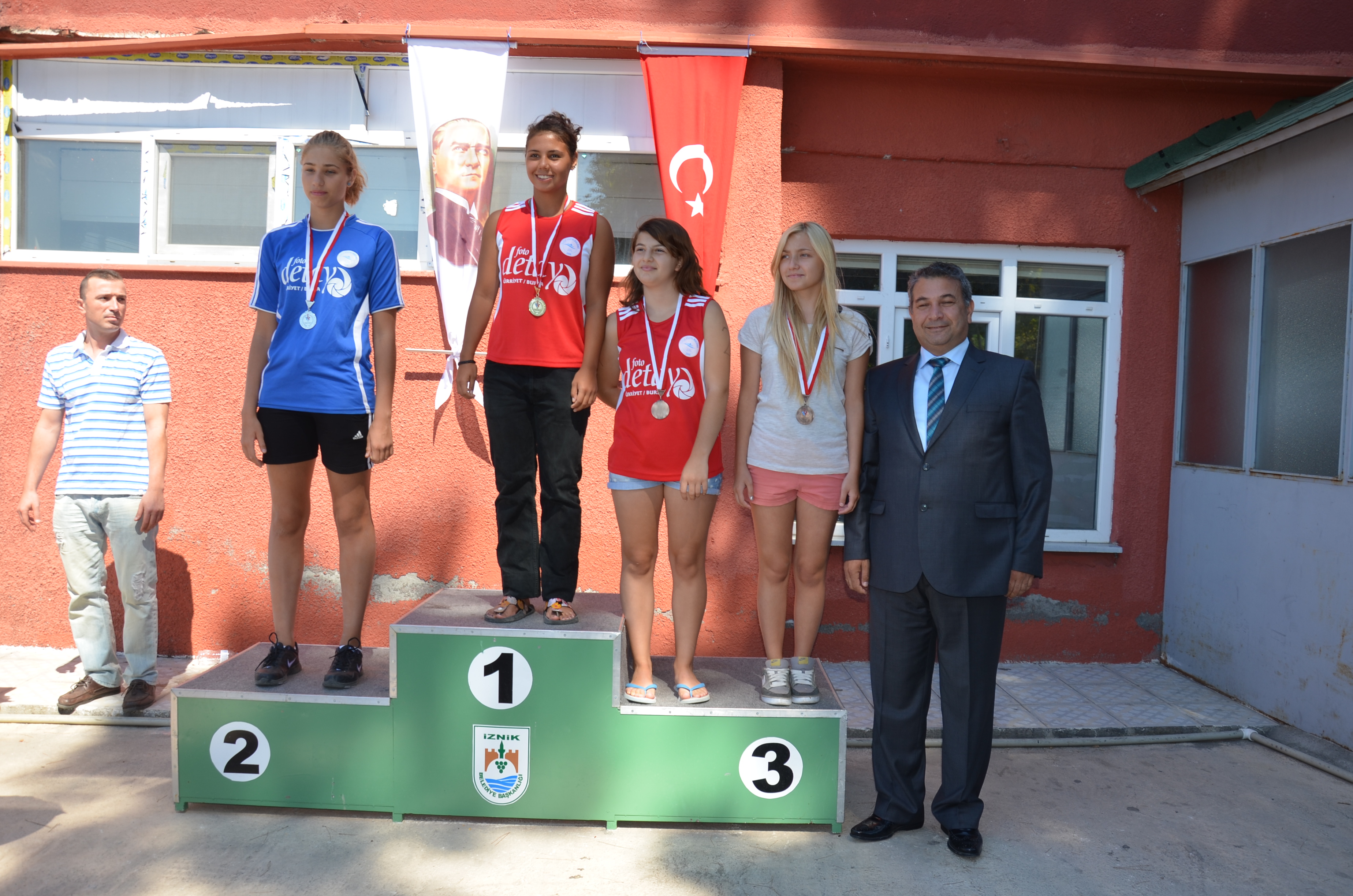 Genç ve Yıldızlar Biatlon&#39da Ter Döktü