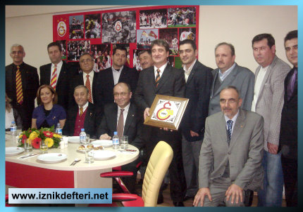 GS Başkanına İznik Çinisi