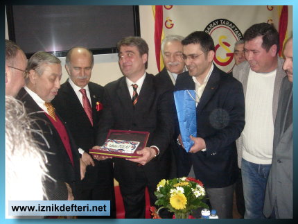 GS Başkanına İznik Çinisi