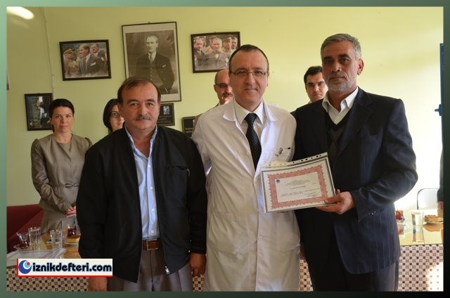 Hastane Yönetiminden Teşekkür Plaketi