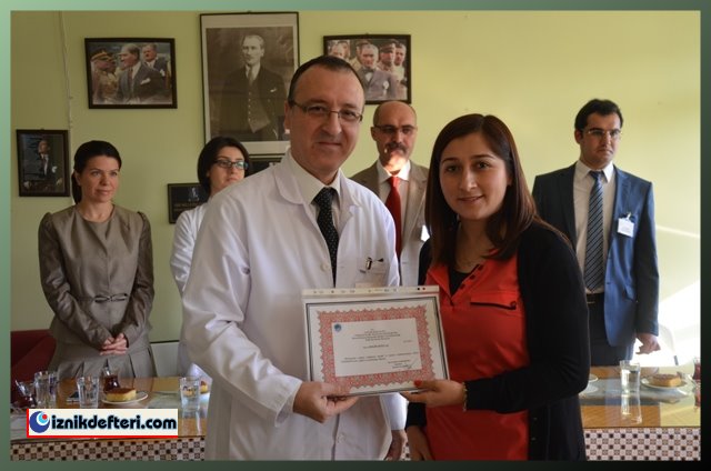 Hastane Yönetiminden Teşekkür Plaketi