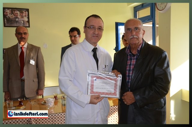 Hastane Yönetiminden Teşekkür Plaketi
