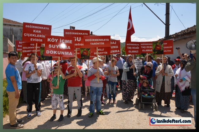 İki Köy Halkından Taş Ocağına Tepki Yürüyüşü