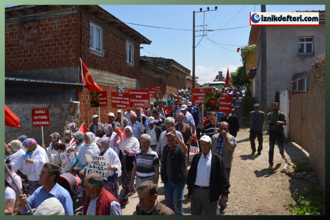 İki Köy Halkından Taş Ocağına Tepki Yürüyüşü