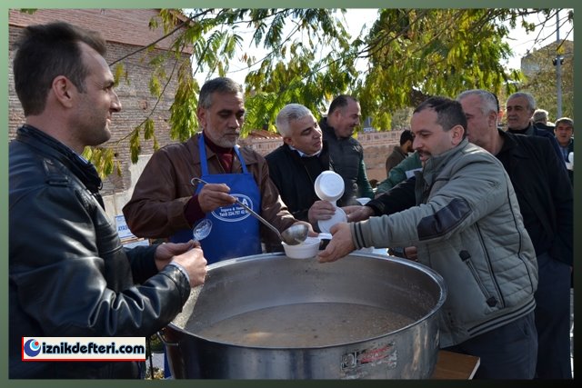 İlk Aşure Bal-Göç’ten Geldi