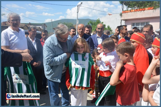 İlk Yürüyen Vali Karaloğlu Oldu