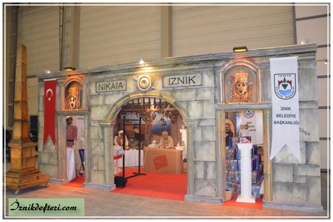İznik 6–9 Aralık 2012 tarihleri arasında İzmir de düzenlenen Dünya Turizm Fuarın'daki standı ile göz kamaştırıyor.