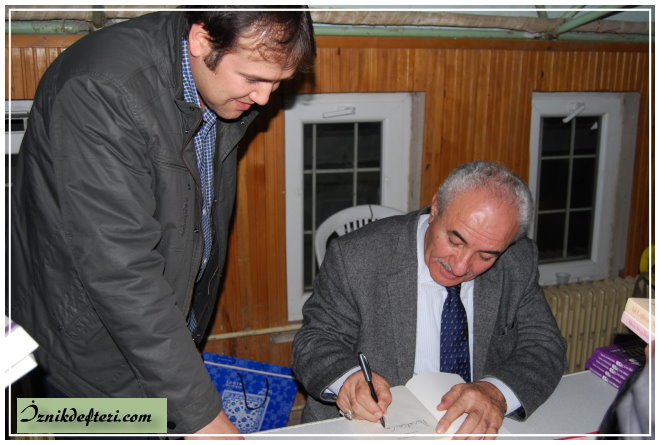 İznik Azimder’den Vehbi Vakkasoğlu Konferansı