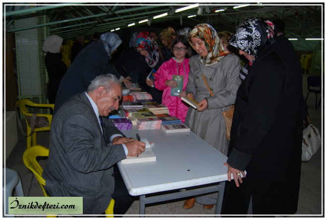 İznik Azimder’den Vehbi Vakkasoğlu Konferansı