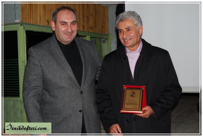 İznik Azimder’den Vehbi Vakkasoğlu Konferansı