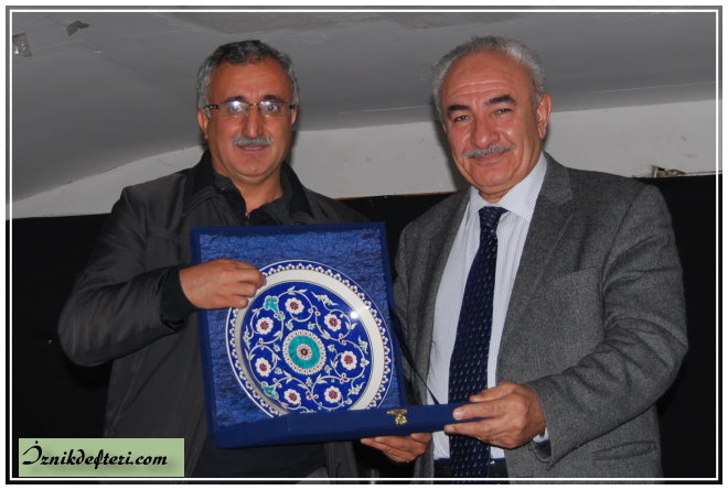 İznik Azimder’den Vehbi Vakkasoğlu Konferansı