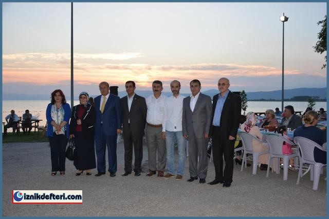 İznik Çini Esnafı Yemekte Bir Araya Geldi