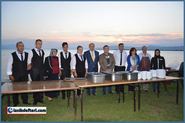 İznik Çini Esnafı Yemekte Bir Araya Geldi