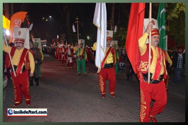 İznik, Cumhuriyet Yürüyüşünde Bir Oldu