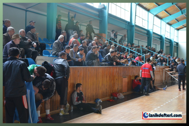 İznik, Deplasmanlı 1.Güreş Ligine Ev Sahipliği Yaptı.
