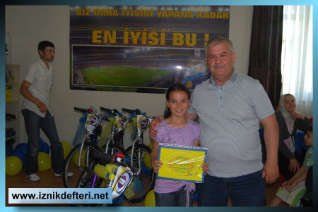 İznik FB'ler Derneğinden Eğitime Destek