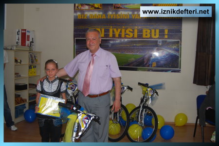 İznik FB'ler Derneğinden Eğitime Destek