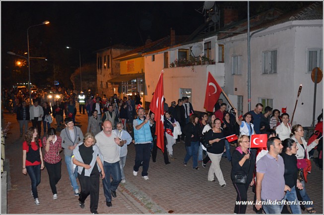 İznik, Fener Alayında Kendine Geldi