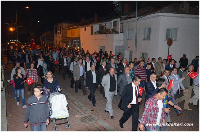 İznik, Fener Alayında Kendine Geldi