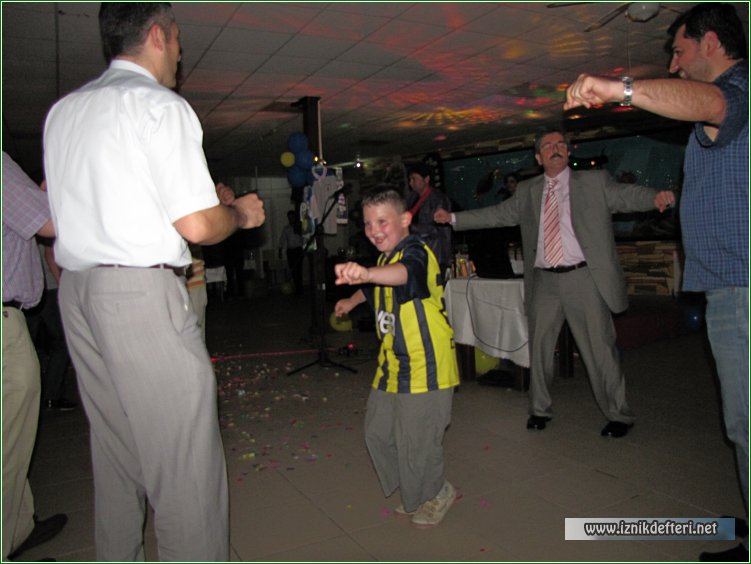 İznik Fenerbahçelilerden Muhteşem Kutlama