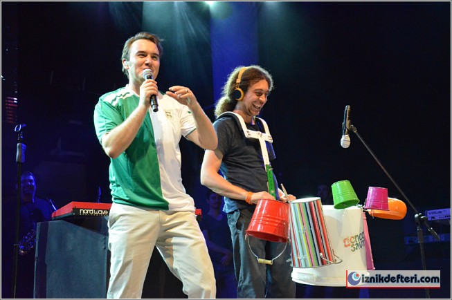 İznik Festivaline Mustafa Ceceli Damgasını Vurdu