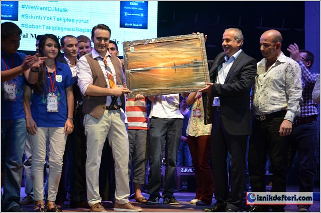İznik Festivaline Mustafa Ceceli Damgasını Vurdu
