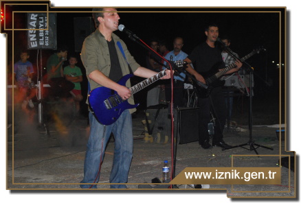 İznik Gençliğine Rock Gecesi