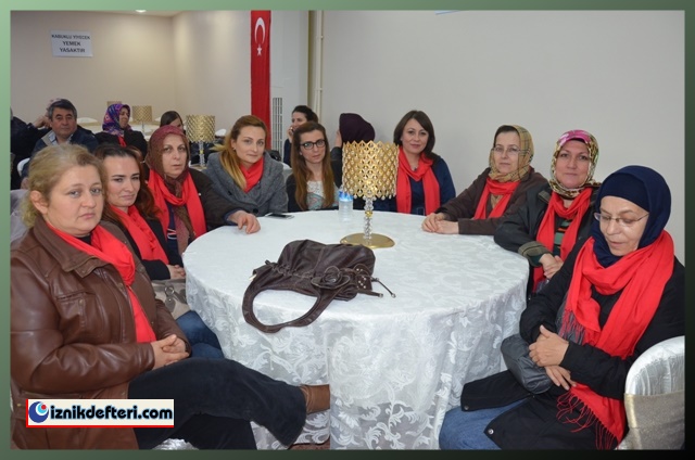 İznik Gençlik Meclisi Çanakkale Şehitlerini Unutmadı