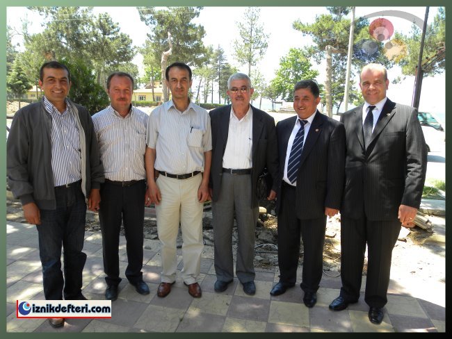 İznik Muhtarlar Derneğinde Yakup Sevinç Güven Tazeledi