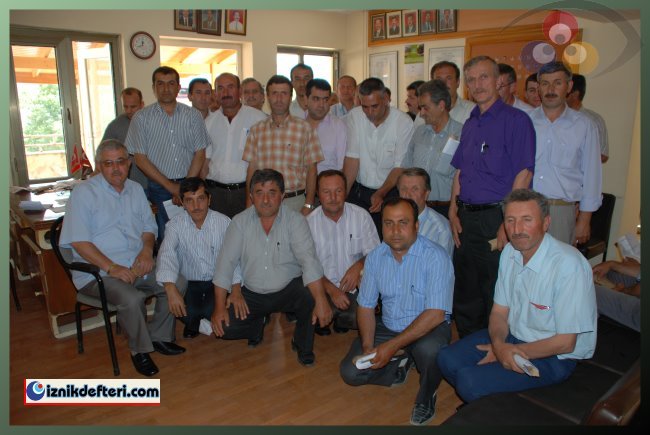 İznik Muhtarlar Derneğinde Yakup Sevinç Güven Tazeledi