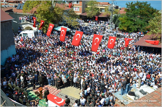 İznik Şehidini Uğurladı